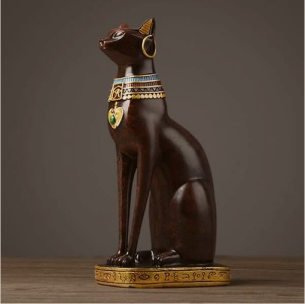 The Sentinel — Sculptural Cat Lamp